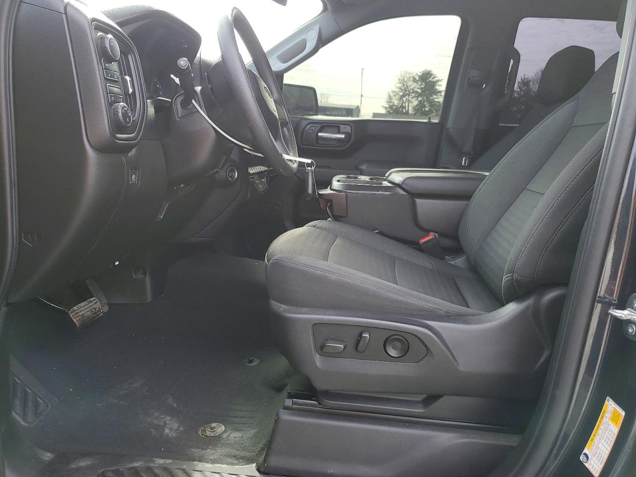 2023 CHEVROLET SILVERADO K1500 CUSTOM photo 13