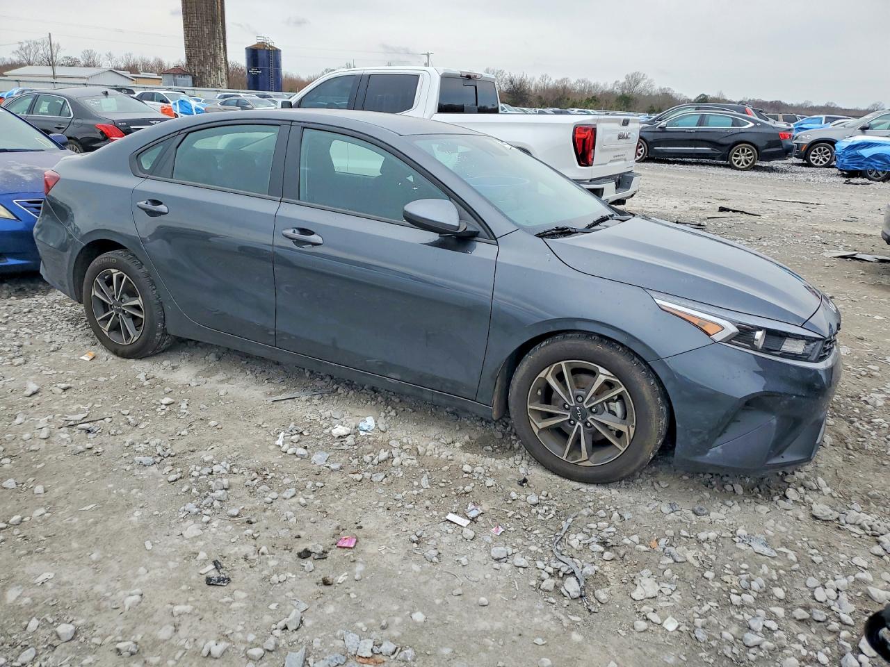 2024 KIA FORTE LX photo 7