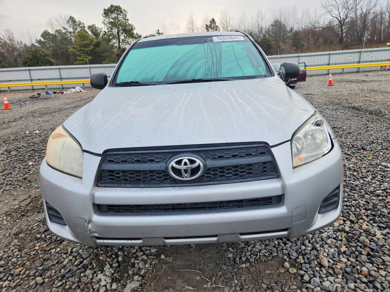2011 TOYOTA RAV4 photo 9