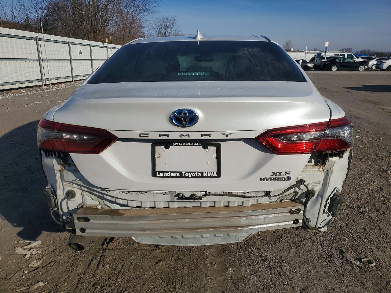 2021 TOYOTA CAMRY XLE photo 11