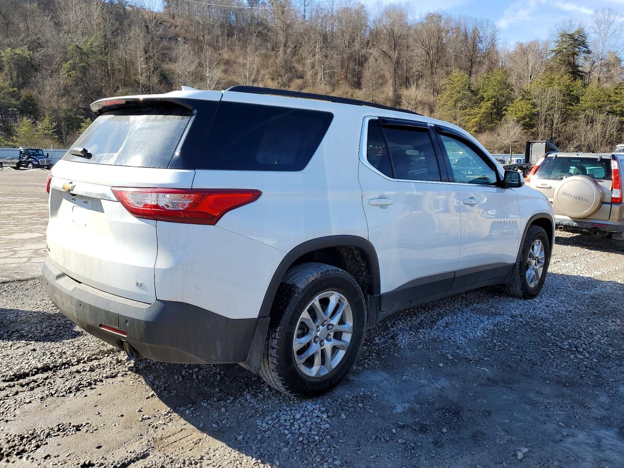 2020 CHEVROLET TRAVERSE LT photo 7