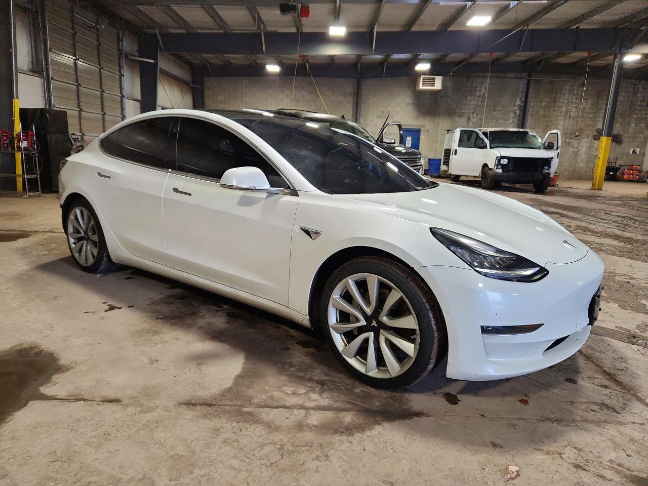 2020 TESLA MODEL 3 photo 4
