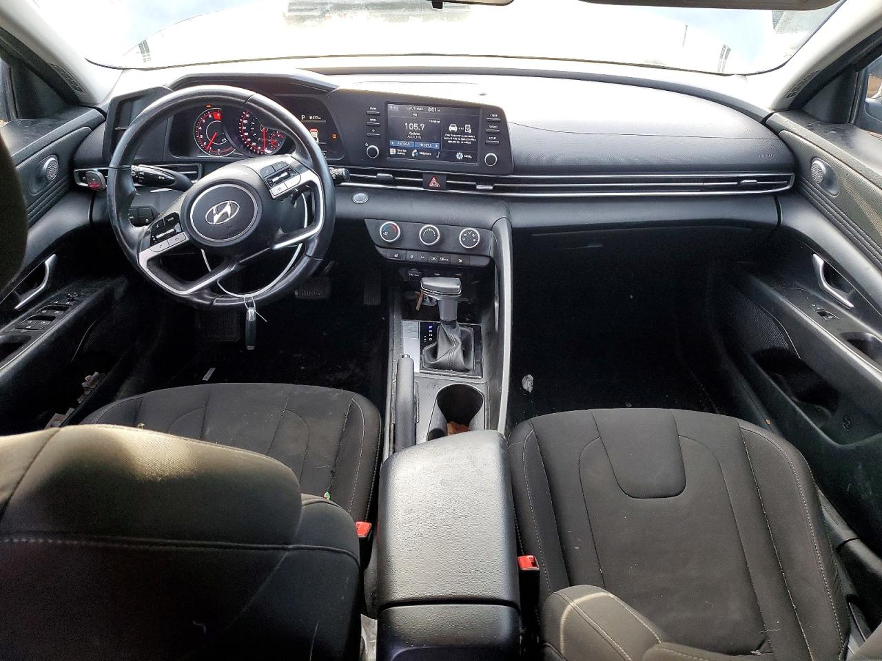 2021 HYUNDAI ELANTRA SEL photo 8
