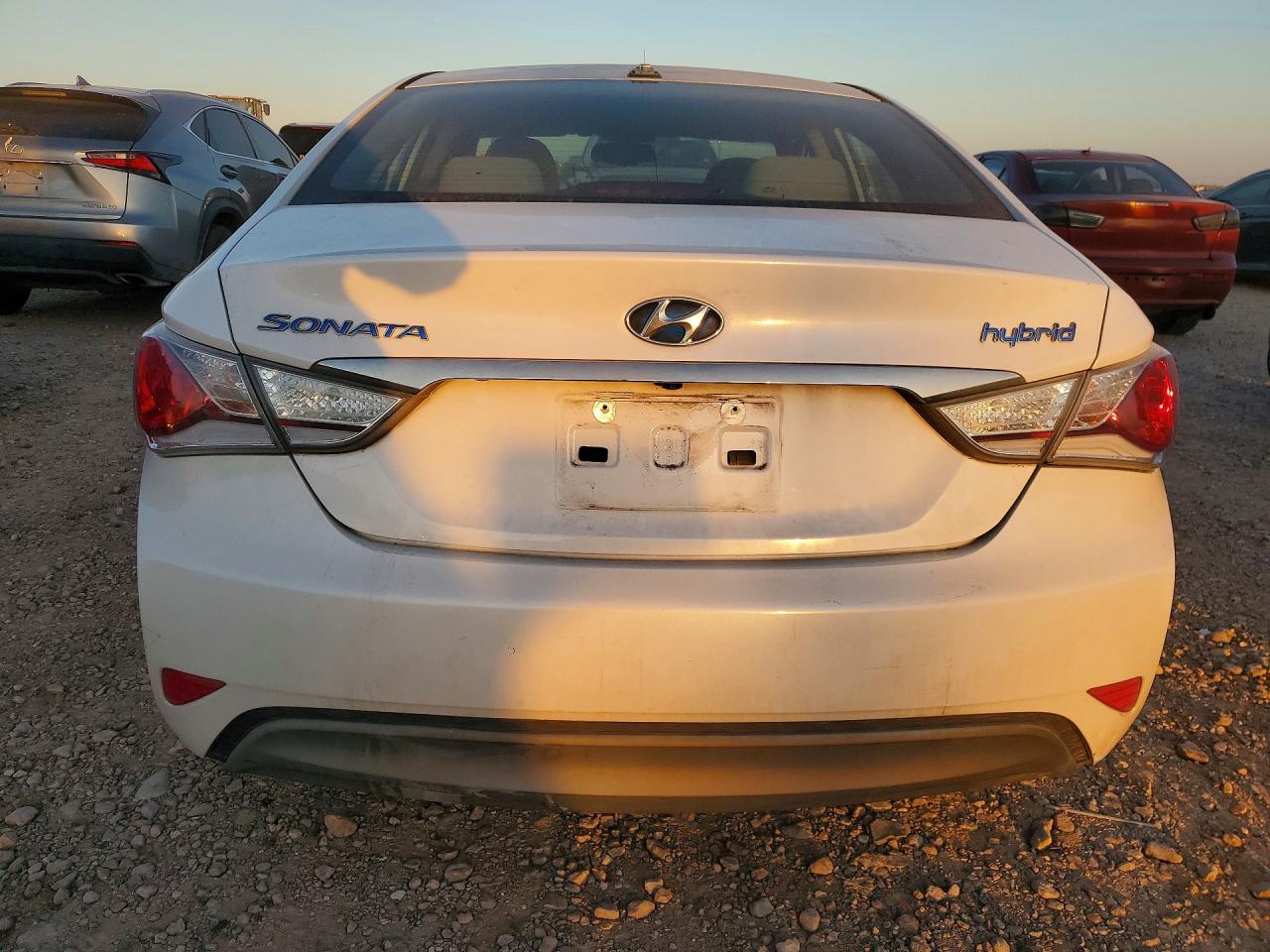 2015 HYUNDAI SONATA HYBRID photo 11