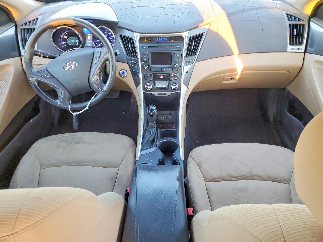 2015 HYUNDAI SONATA HYBRID photo 15