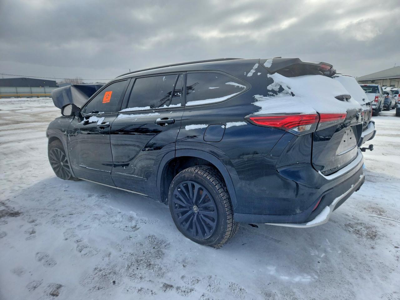 2023 TOYOTA HIGHLANDER L photo 4