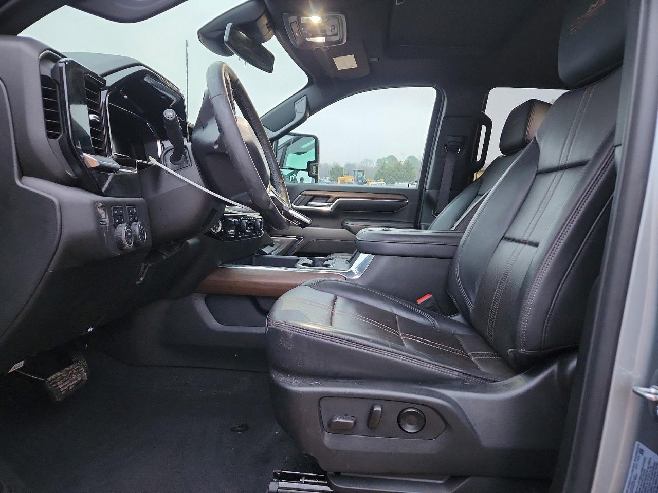 2024 CHEVROLET SILVERADO K2500 HIGH COUNTRY photo 7