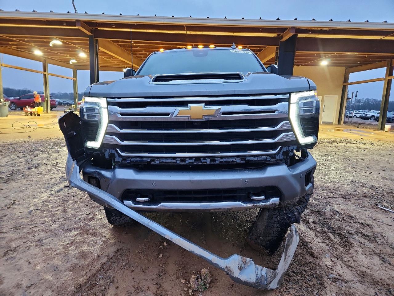 2024 CHEVROLET SILVERADO K2500 HIGH COUNTRY photo 5