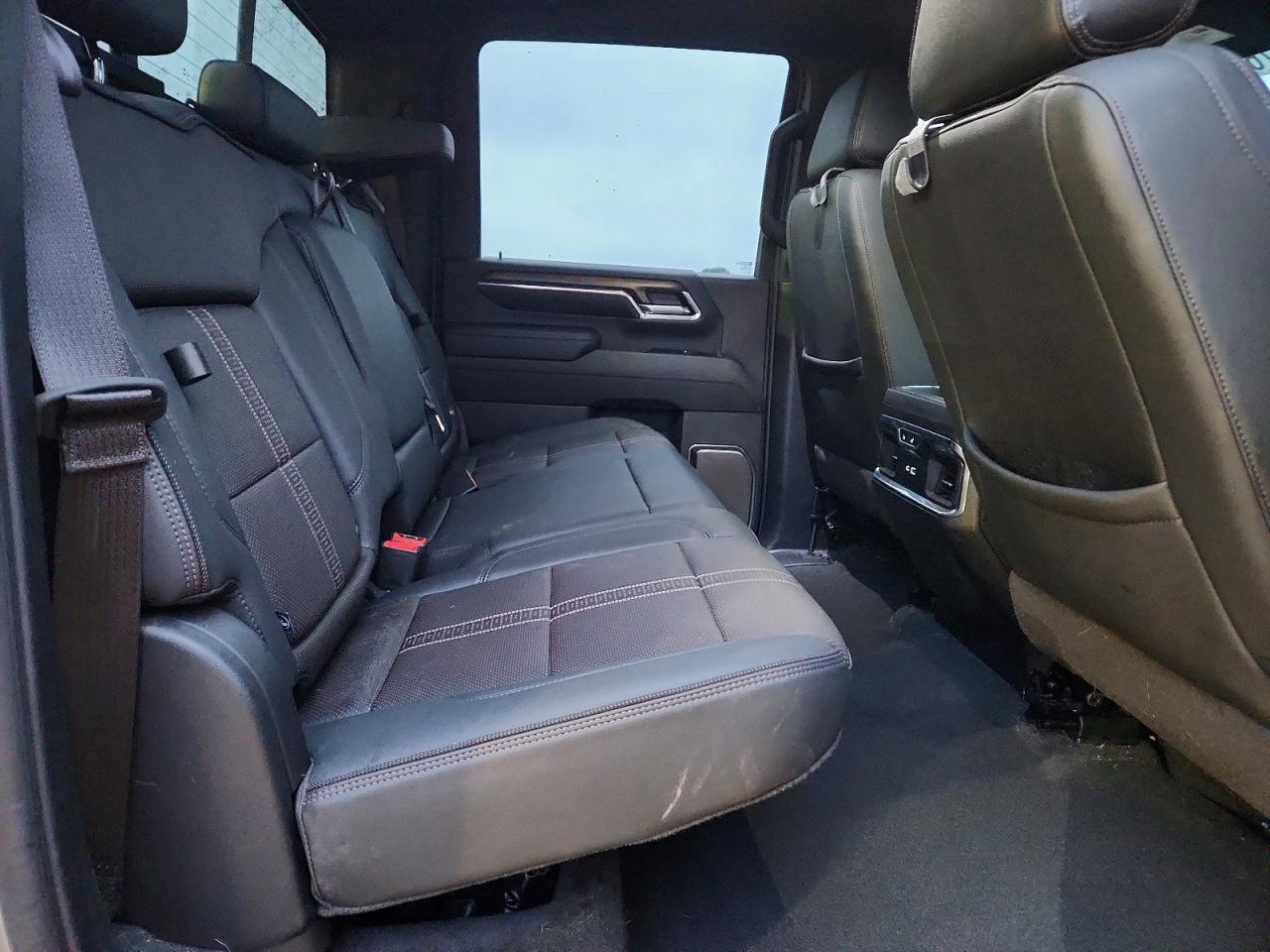 2024 CHEVROLET SILVERADO K2500 HIGH COUNTRY photo 10