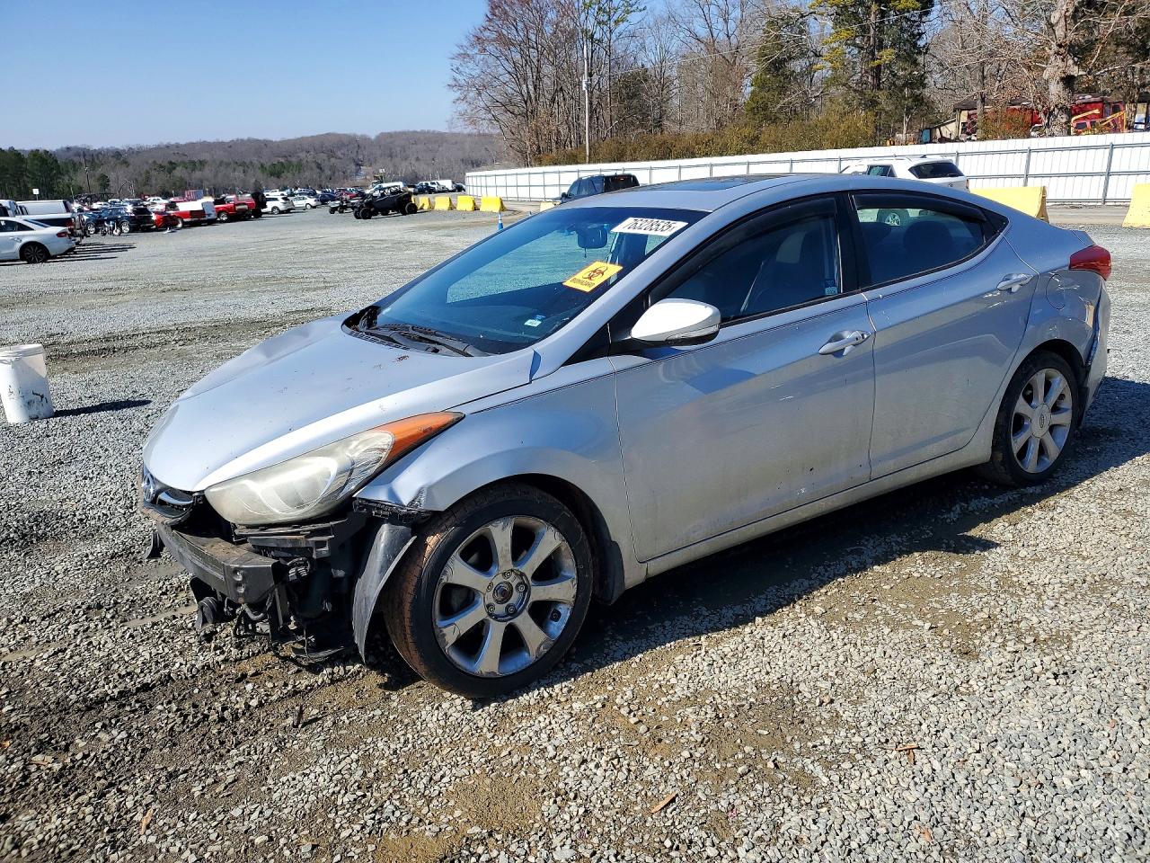 2013 HYUNDAI ELANTRA