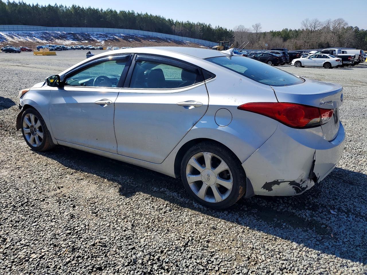 2013 HYUNDAI ELANTRA GLS photo 2