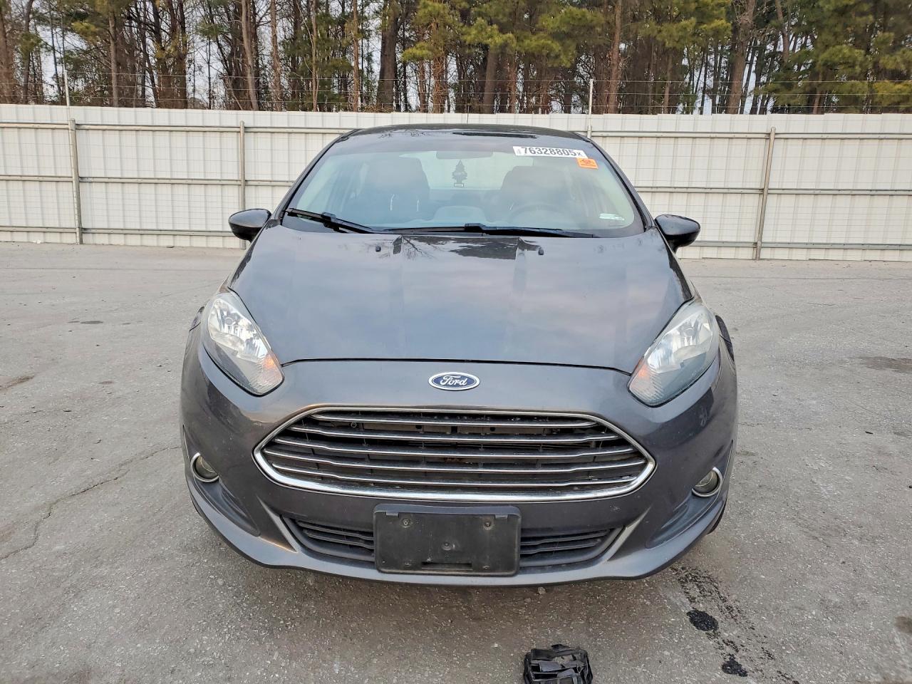 2019 FORD FIESTA SE photo 5
