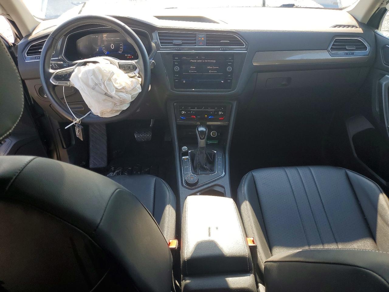2024 VOLKSWAGEN TIGUAN SE photo 8