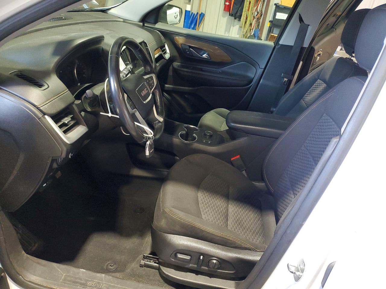 2019 GMC TERRAIN SLE photo 7