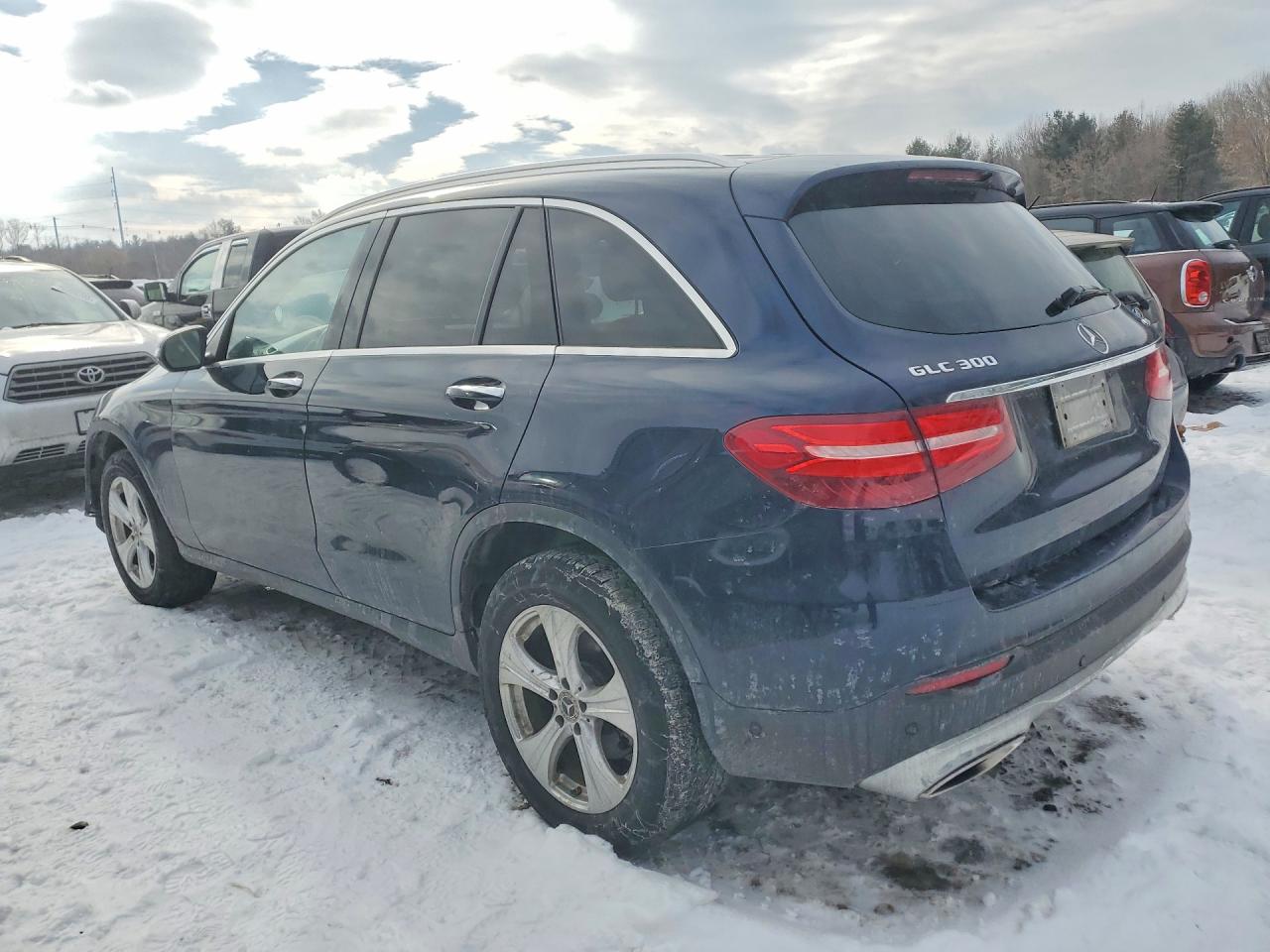 2018 MERCEDES-BENZ GLC 300 4MATIC photo 3