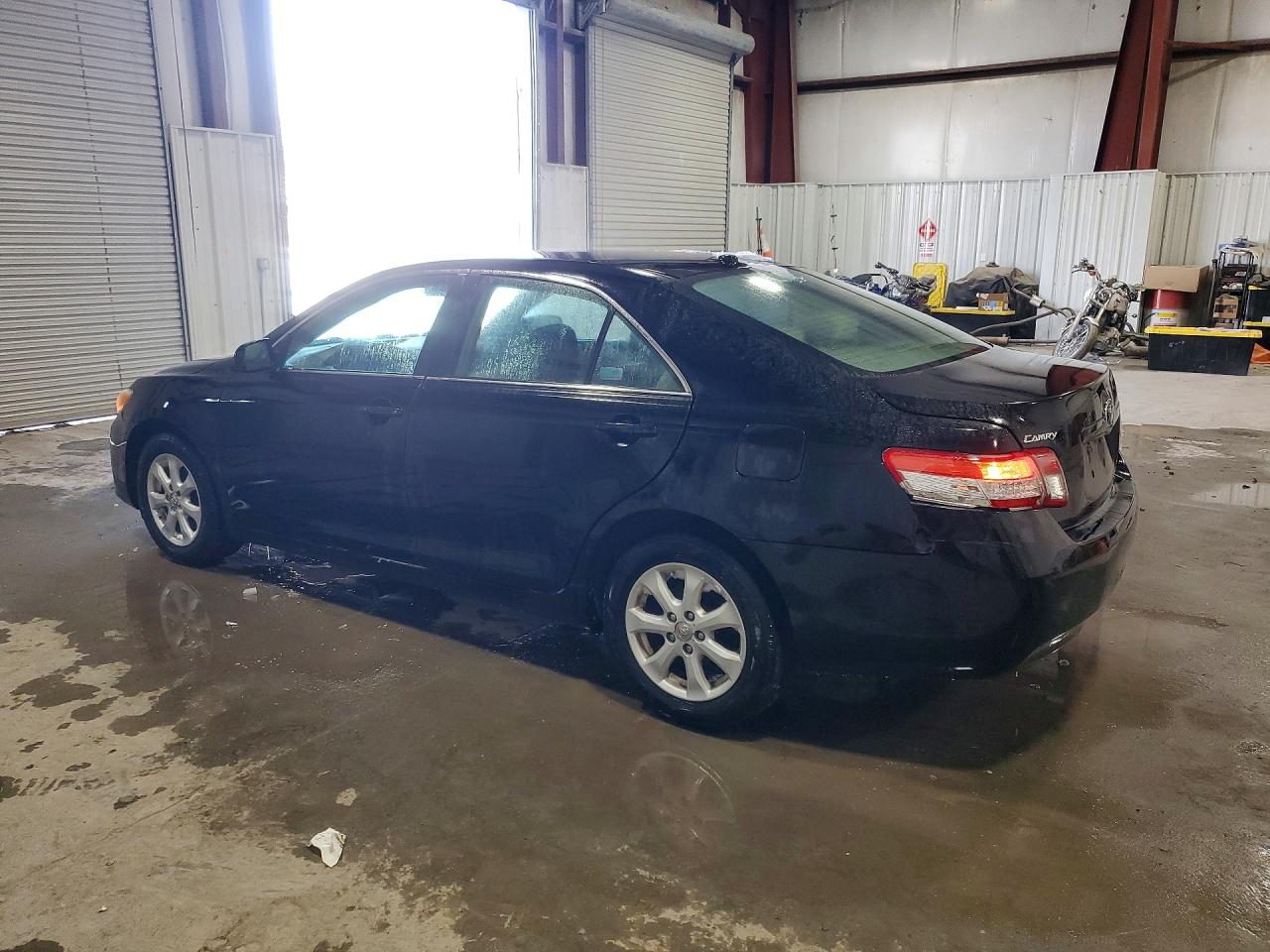 2011 TOYOTA CAMRY LE photo 2