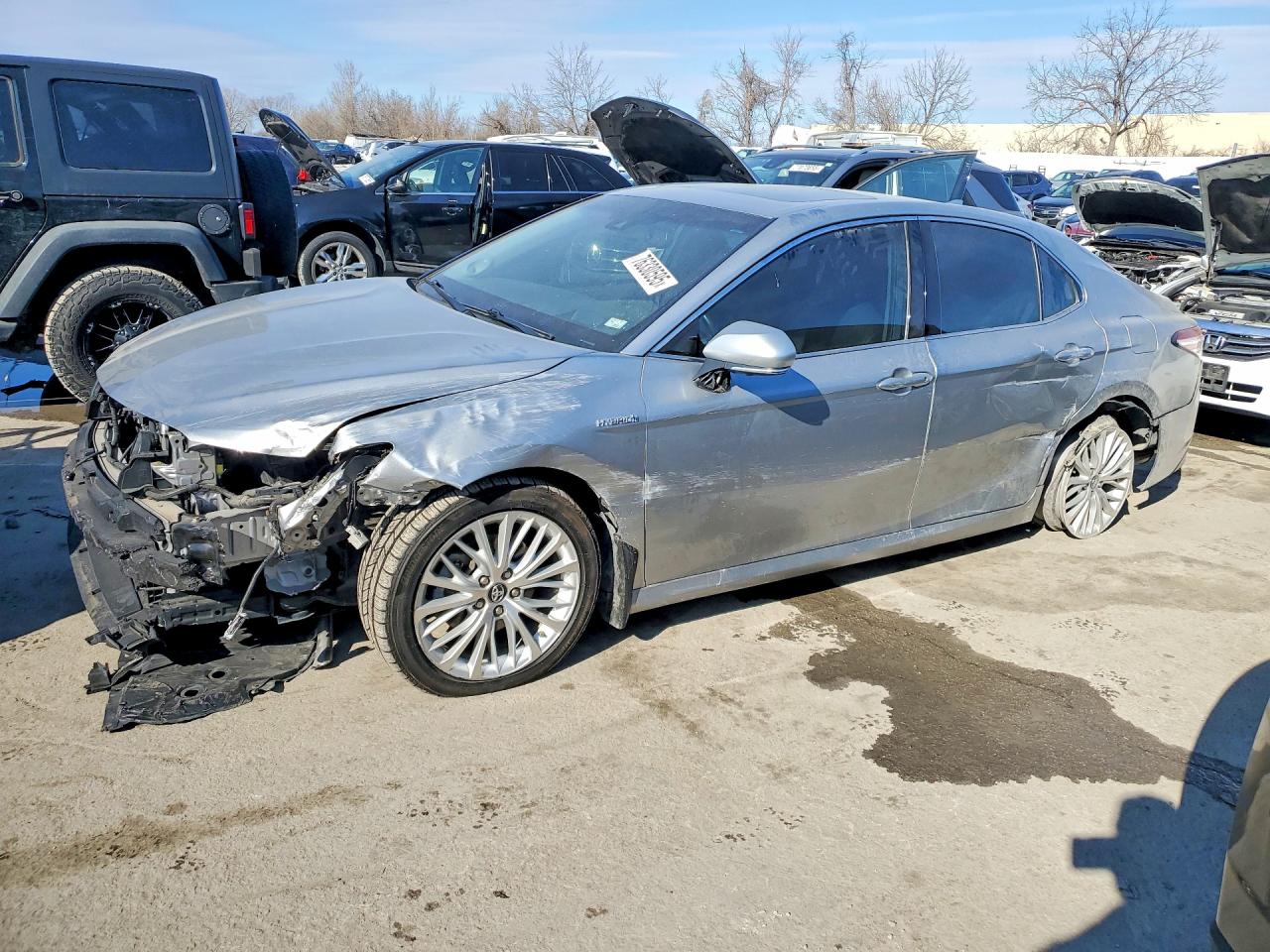 2019 TOYOTA CAMRY