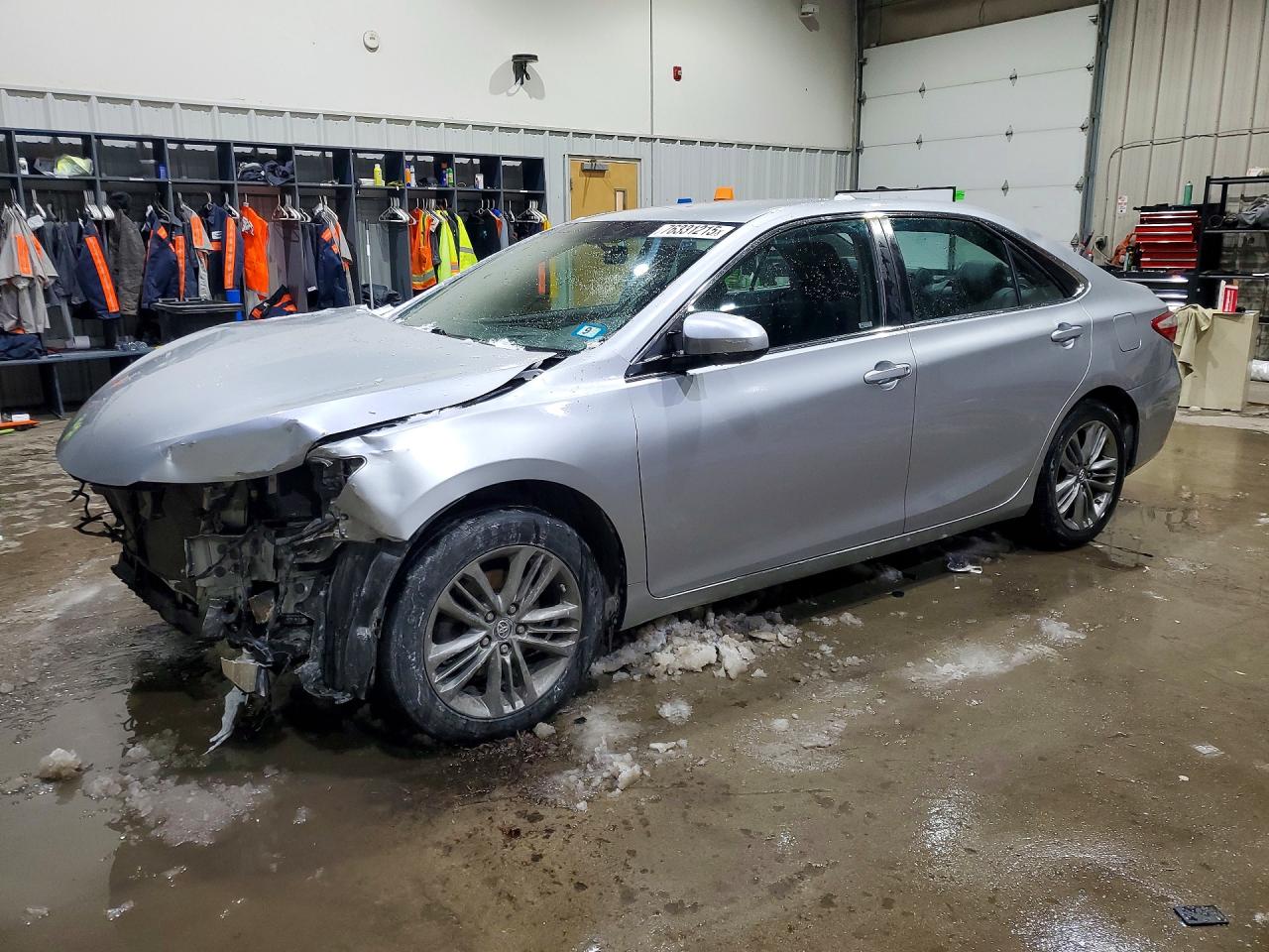 2017 TOYOTA CAMRY
