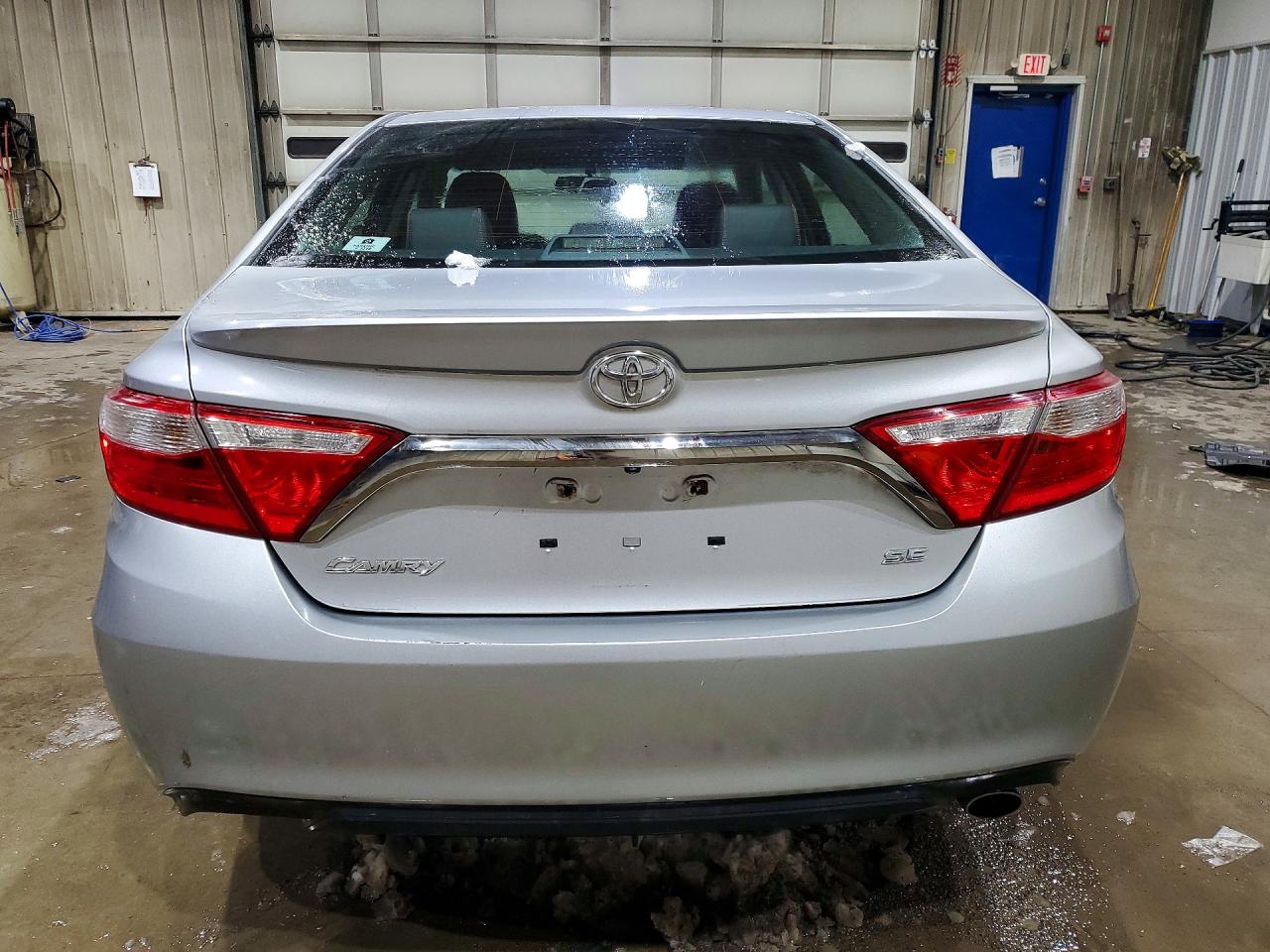 2017 TOYOTA CAMRY SE photo 11