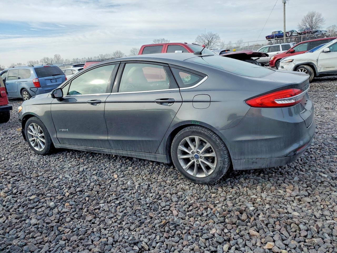 2017 FORD FUSION SE HYBRID photo 3