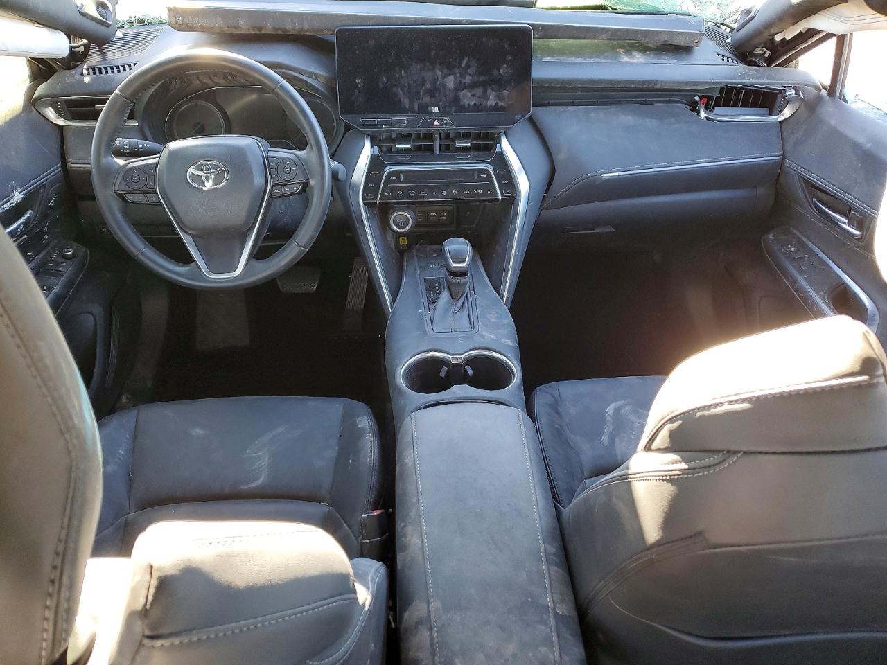 2023 TOYOTA VENZA photo 8