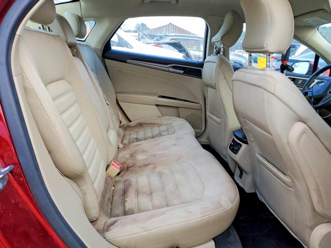 2015 FORD FUSION SE photo 19