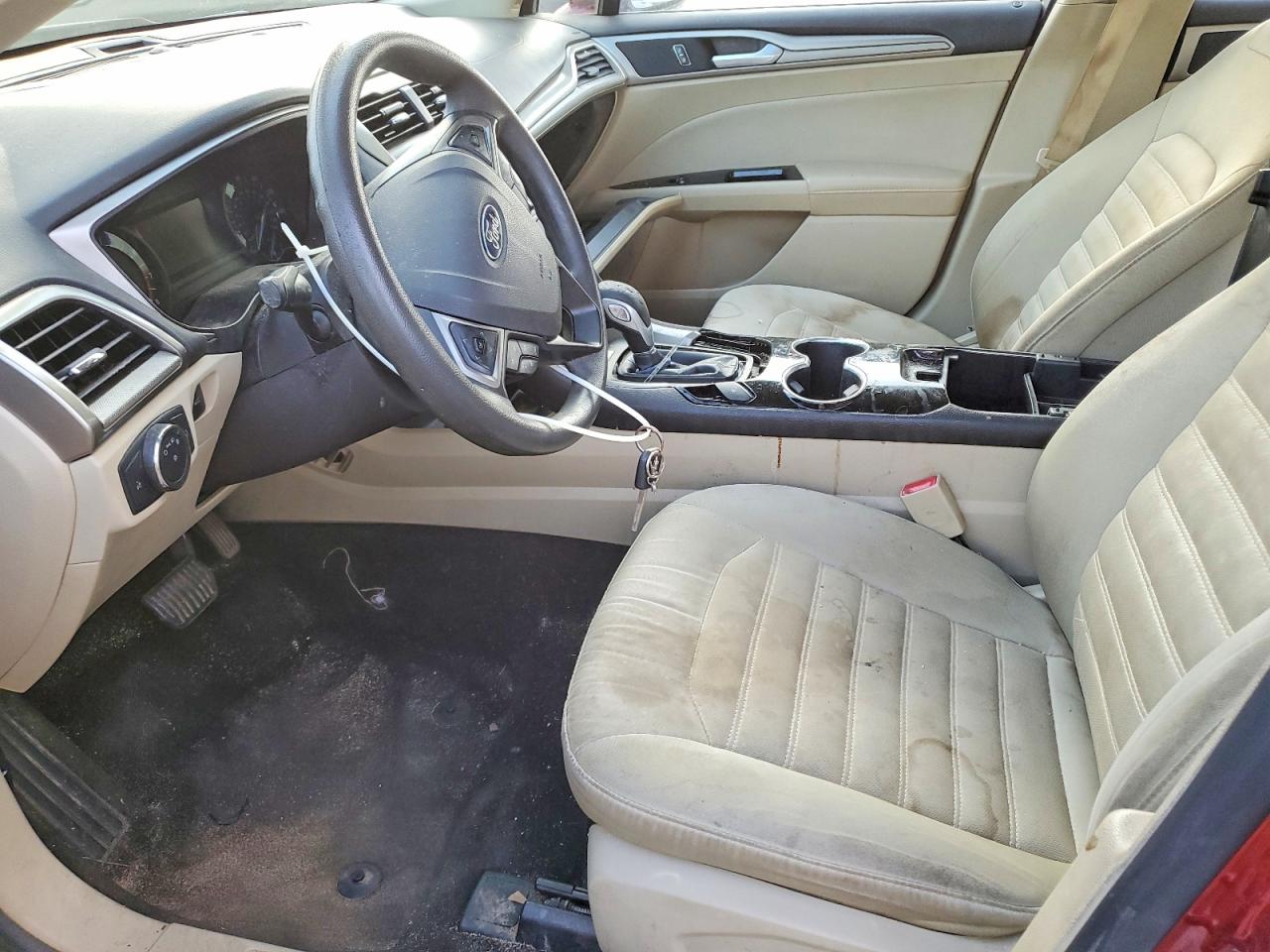2015 FORD FUSION SE photo 13