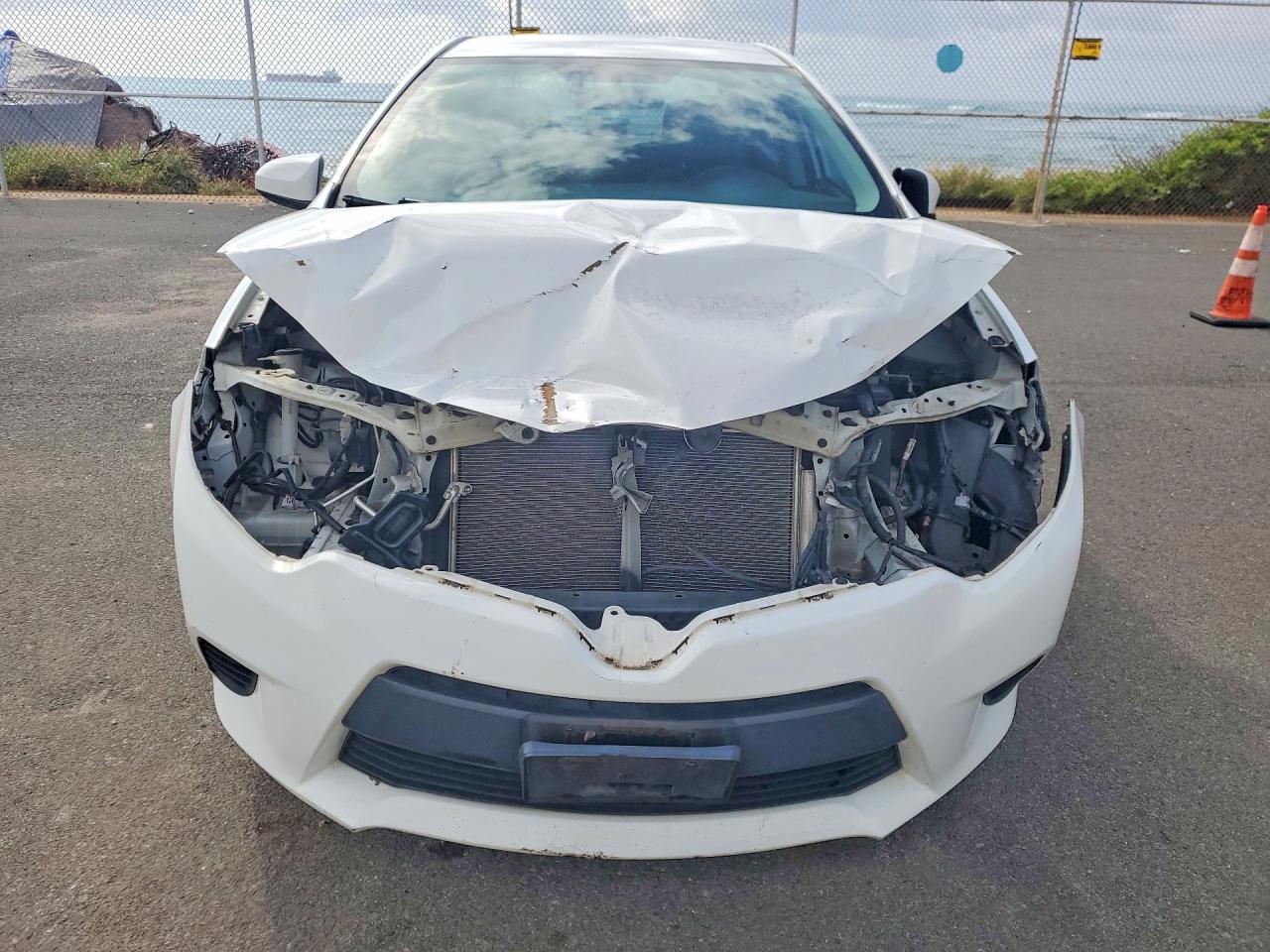 2014 TOYOTA COROLLA L photo 5