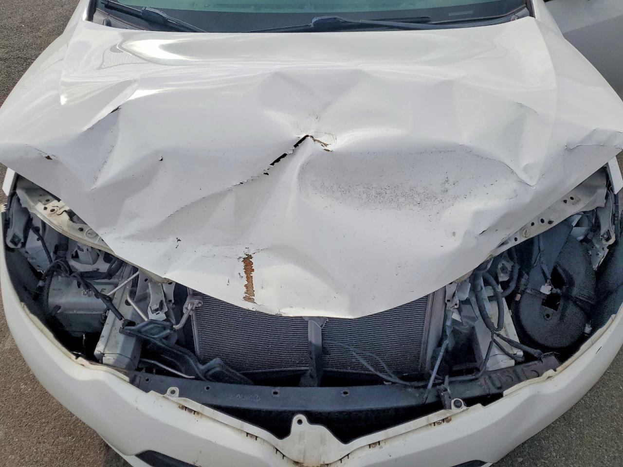 2014 TOYOTA COROLLA L photo 11