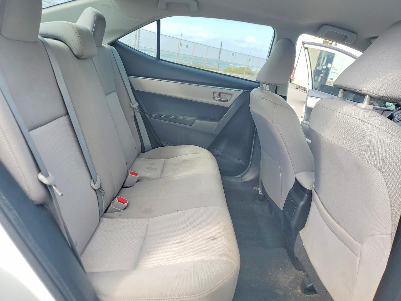 2014 TOYOTA COROLLA L photo 10