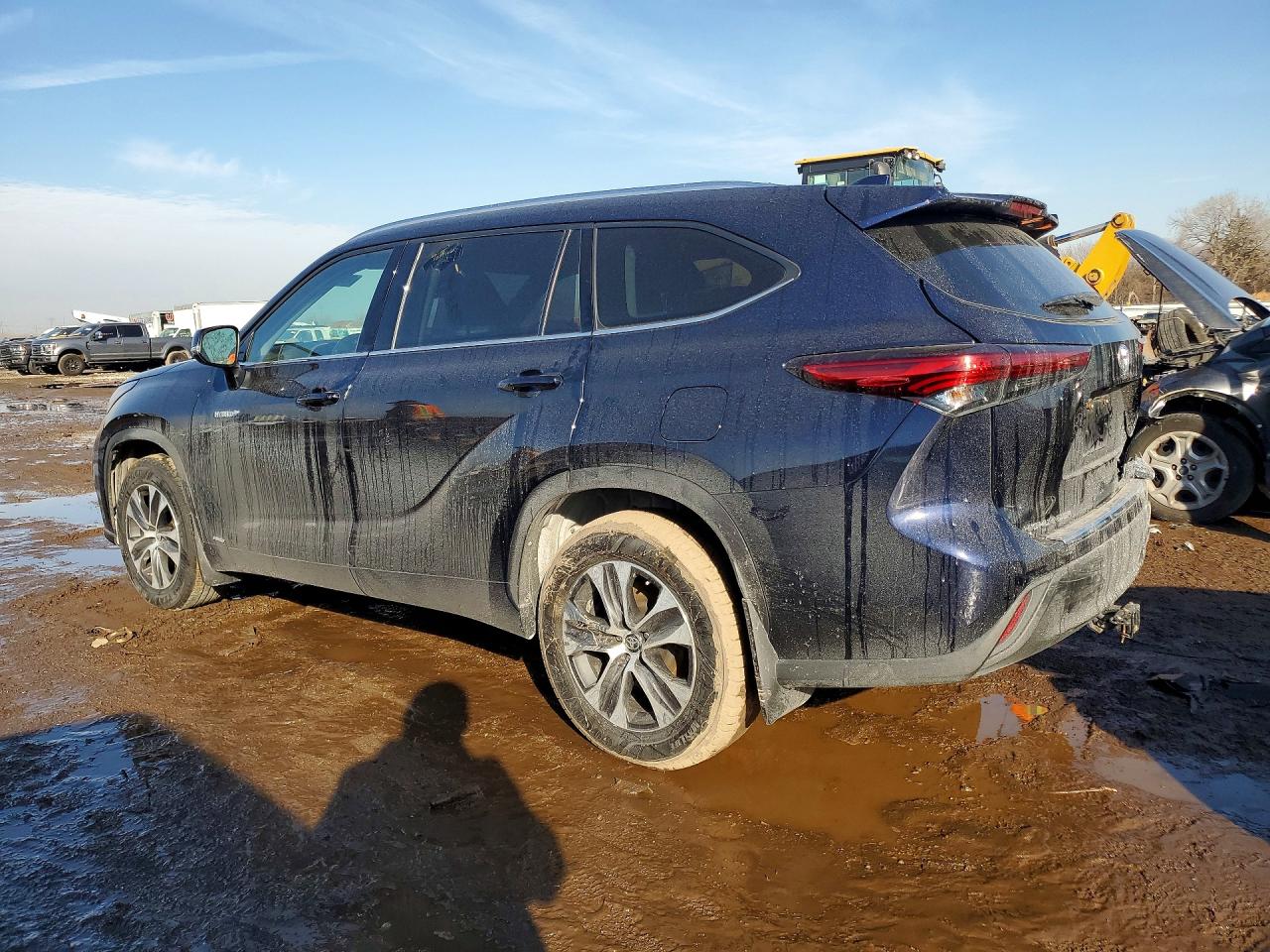 2020 TOYOTA HIGHLANDER HYBRID XLE photo 4