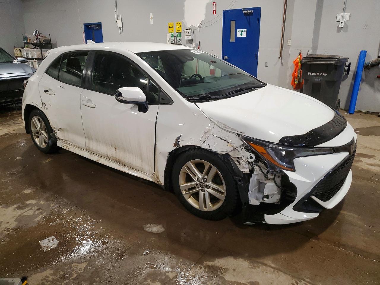 2019 TOYOTA COROLLA SE photo 4