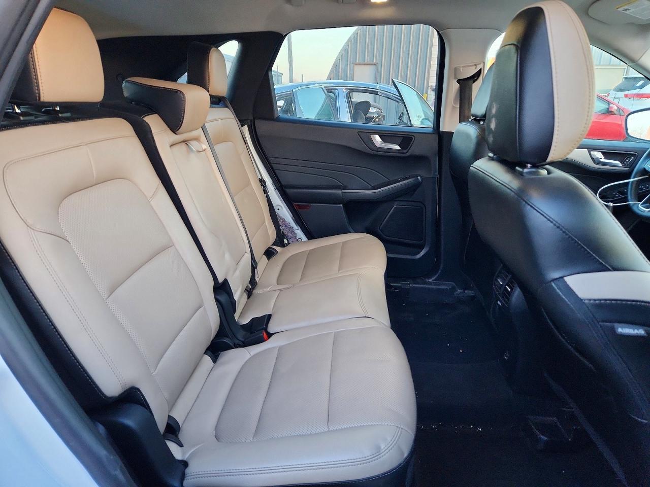 2022 FORD ESCAPE SEL photo 19