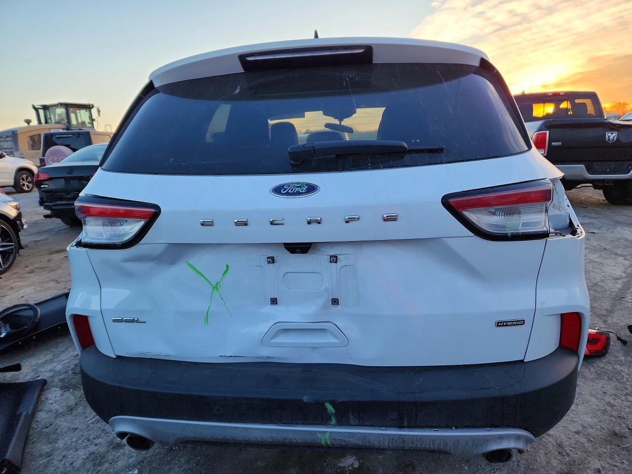 2022 FORD ESCAPE SEL photo 11