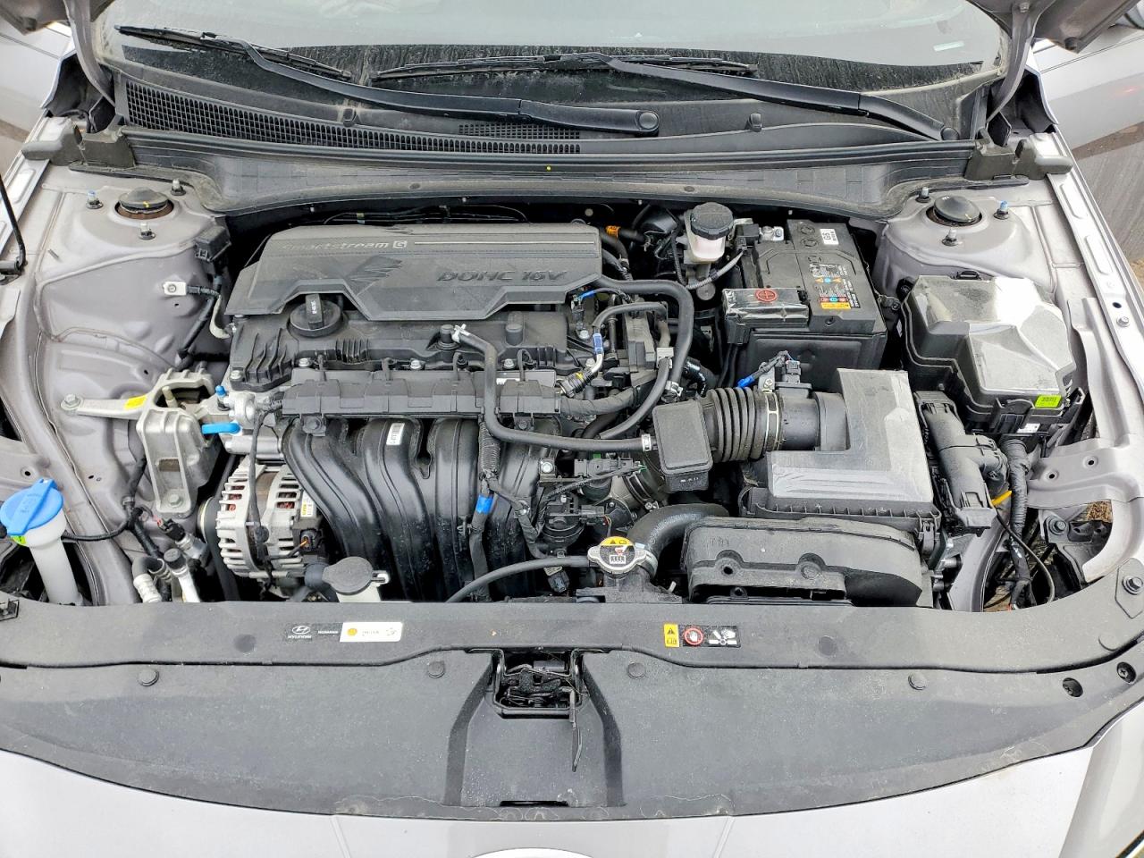 2025 HYUNDAI ELANTRA SEL photo 31