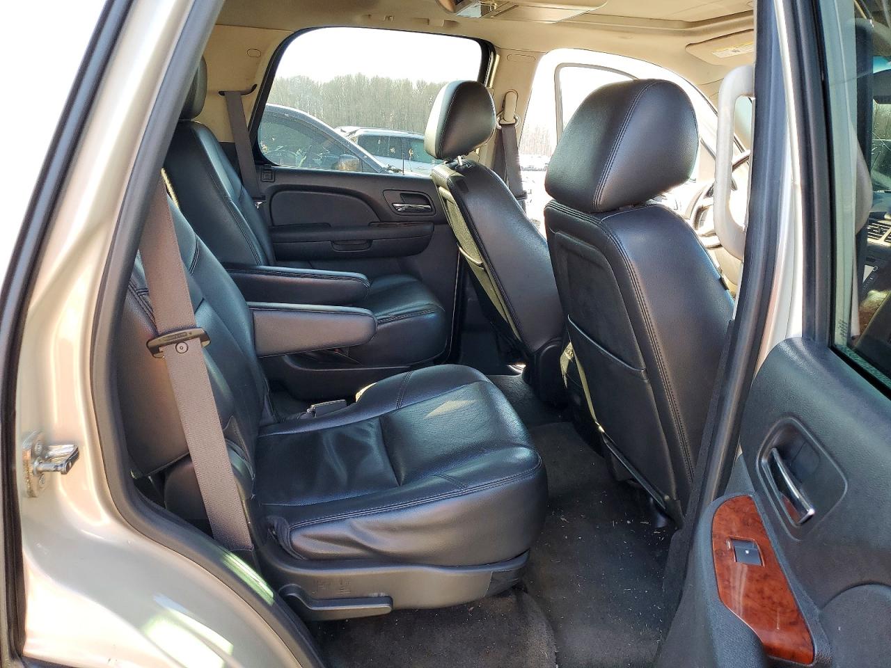 2013 CHEVROLET TAHOE C1500 LTZ photo 11