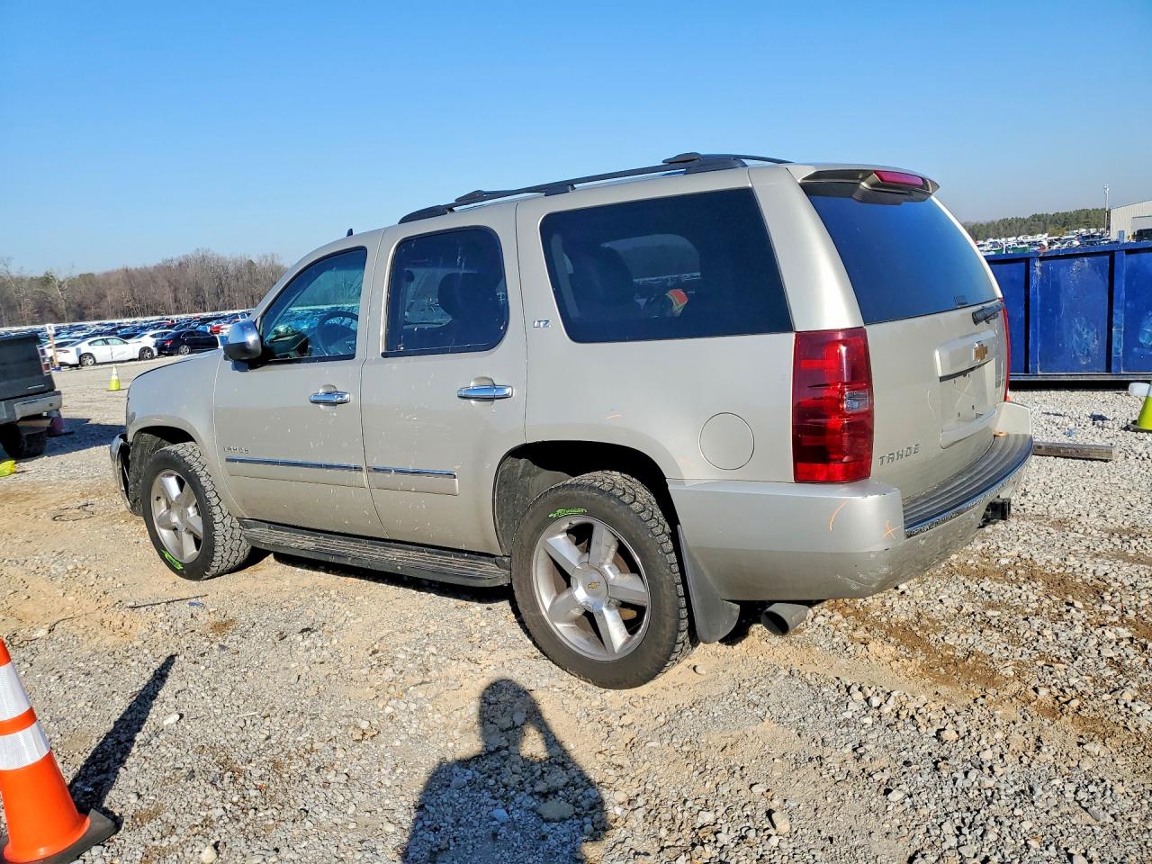 2013 CHEVROLET TAHOE C1500 LTZ photo 2