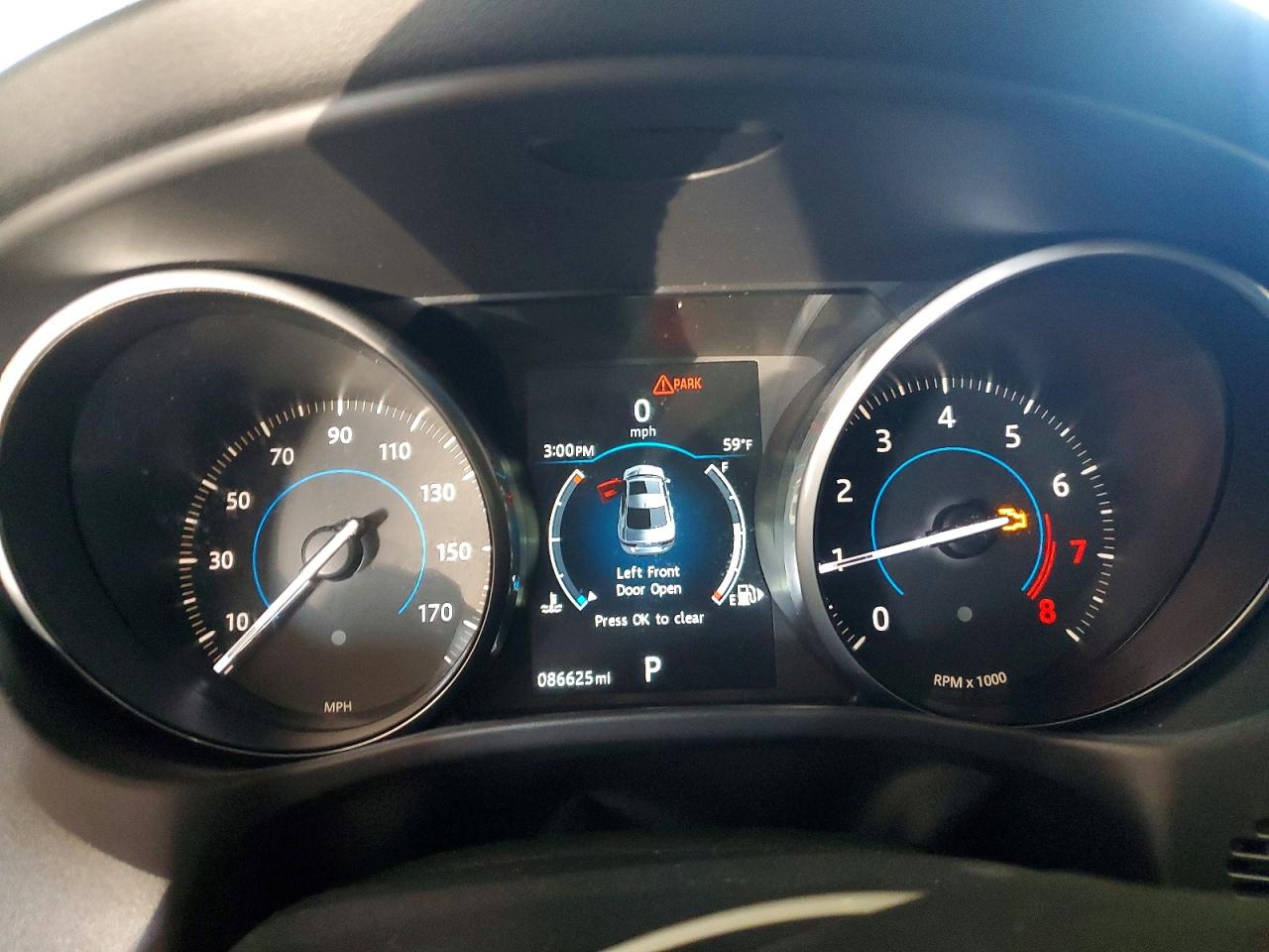 2017 JAGUAR XE photo 9