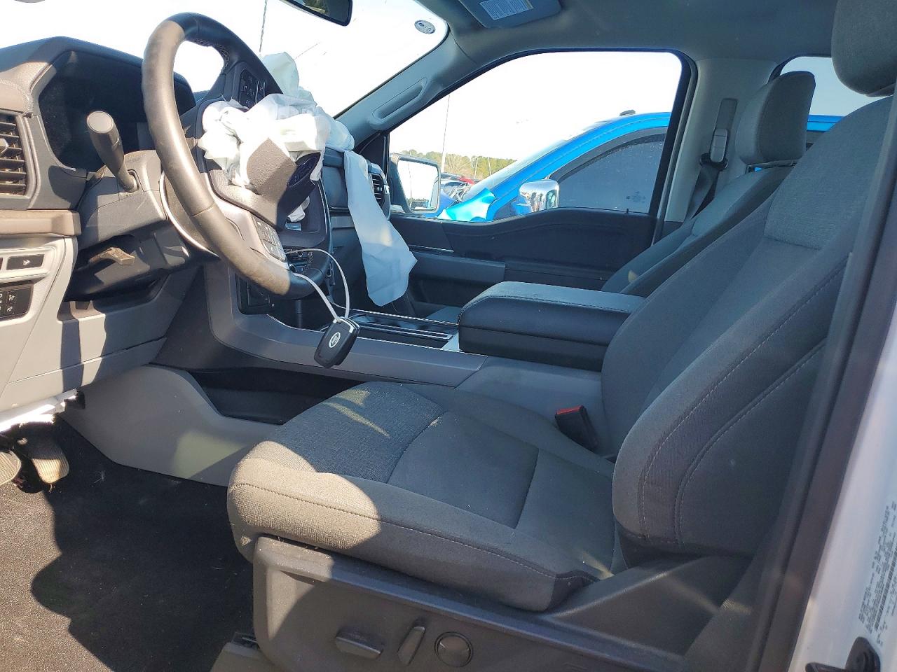 2024 FORD F150 XLT photo 13