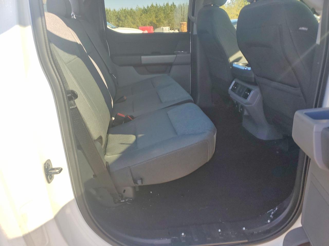 2024 FORD F150 XLT photo 19