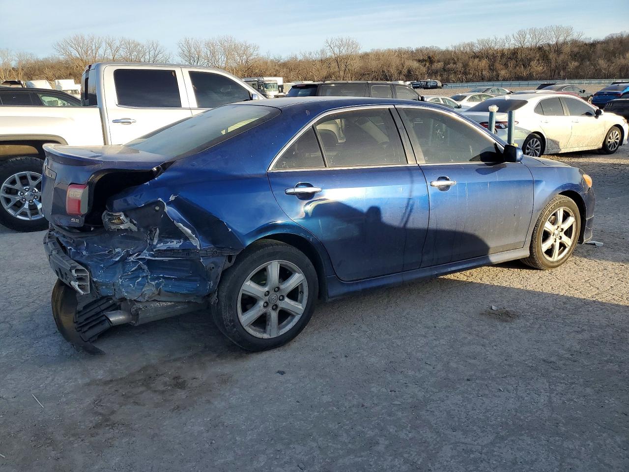 2007 TOYOTA CAMRY SE photo 3