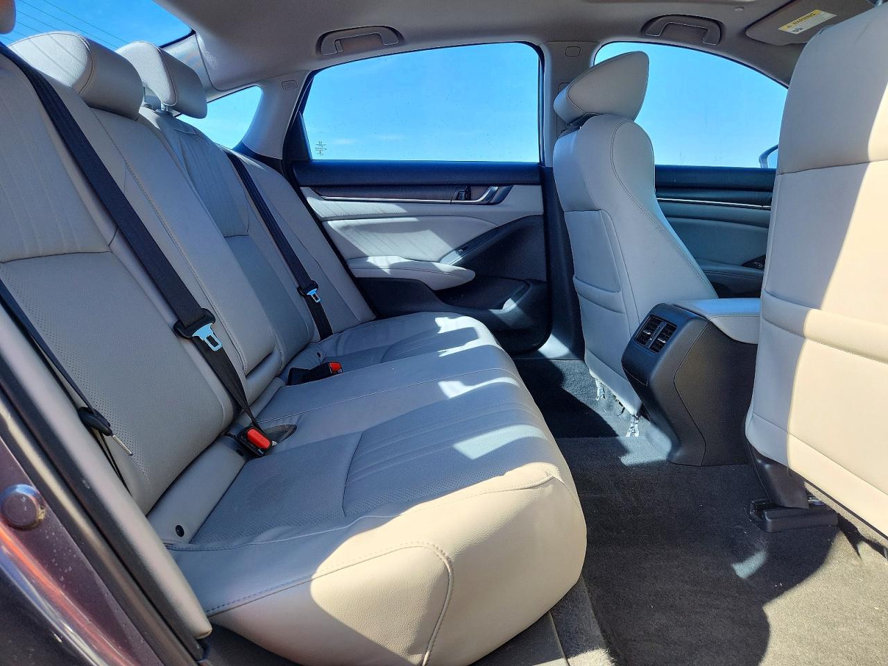 2018 HONDA ACCORD EXL photo 10