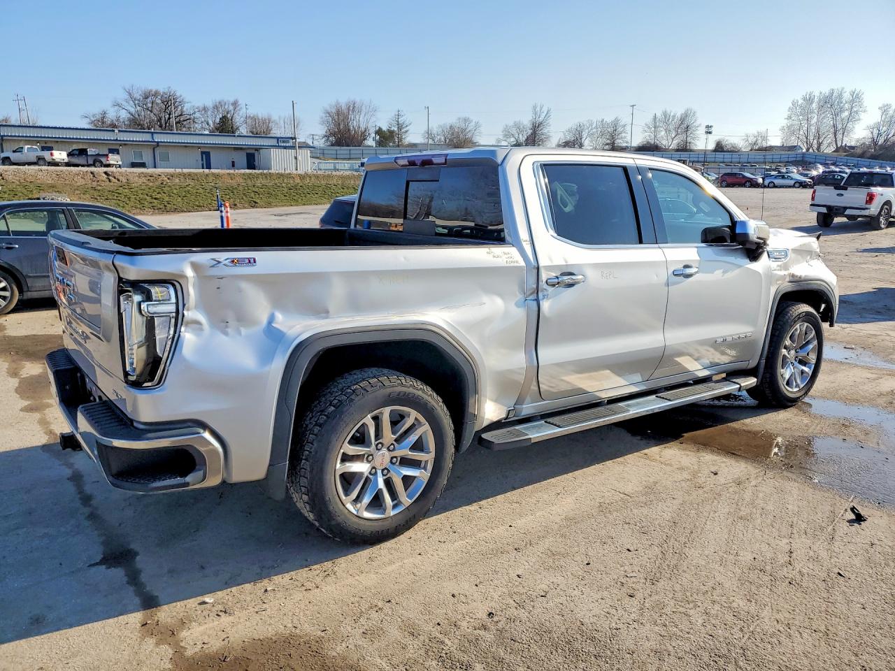 2020 GMC SIERRA K1500 SLT photo 3