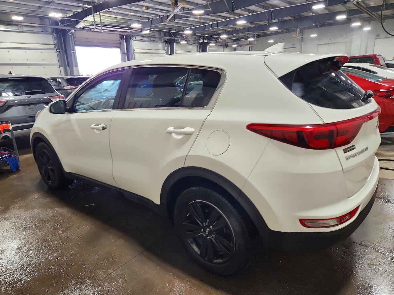 2018 KIA SPORTAGE LX photo 3