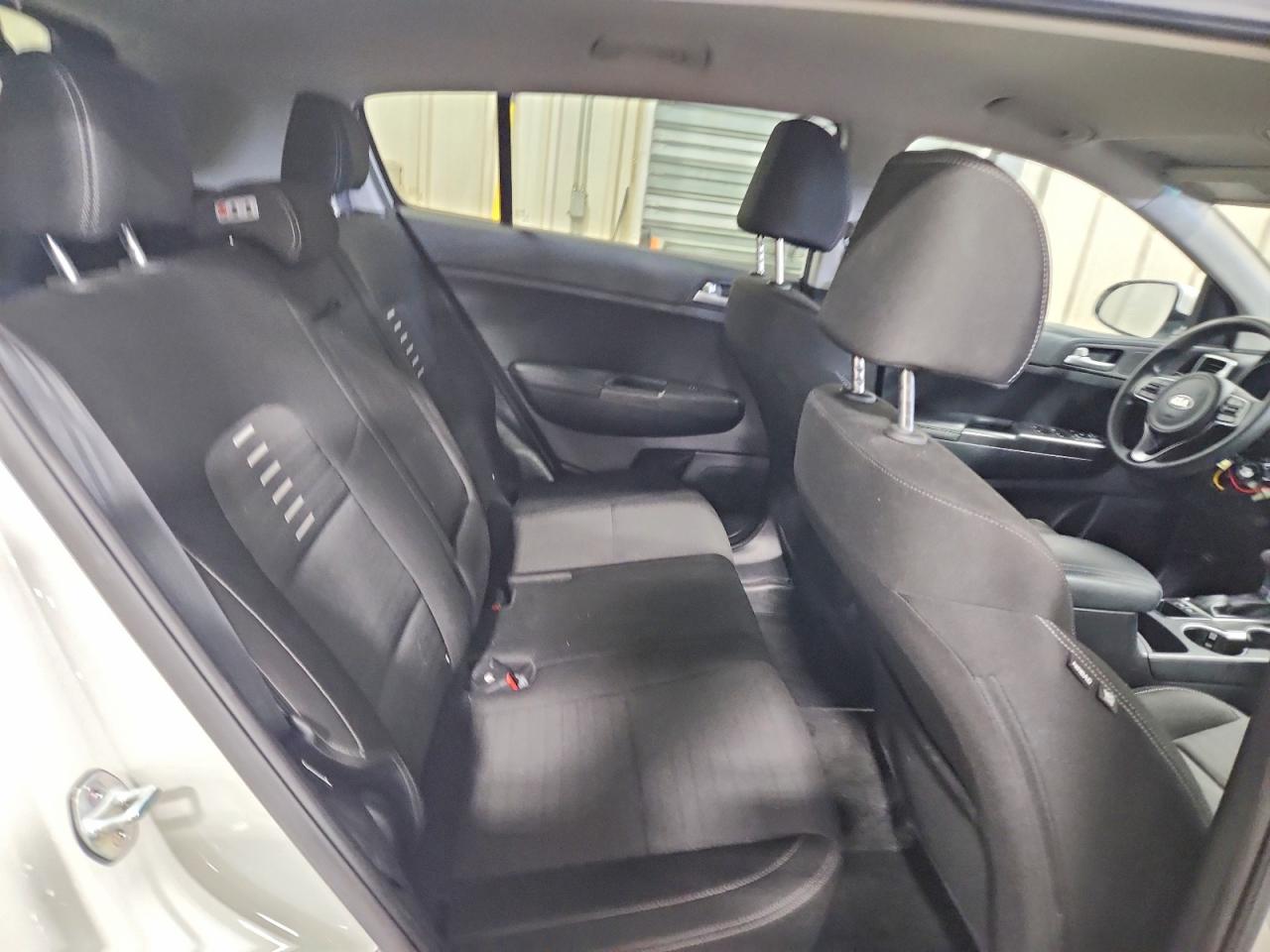 2018 KIA SPORTAGE LX photo 21