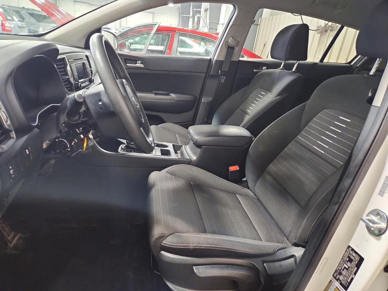 2018 KIA SPORTAGE LX photo 13