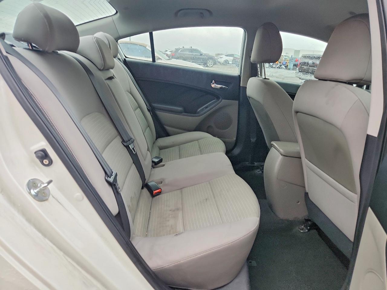 2014 KIA FORTE LX photo 28