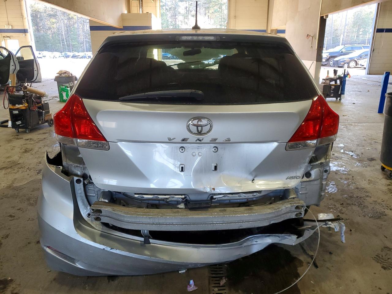 2009 TOYOTA VENZA photo 6