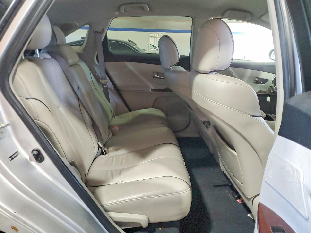 2009 TOYOTA VENZA photo 11