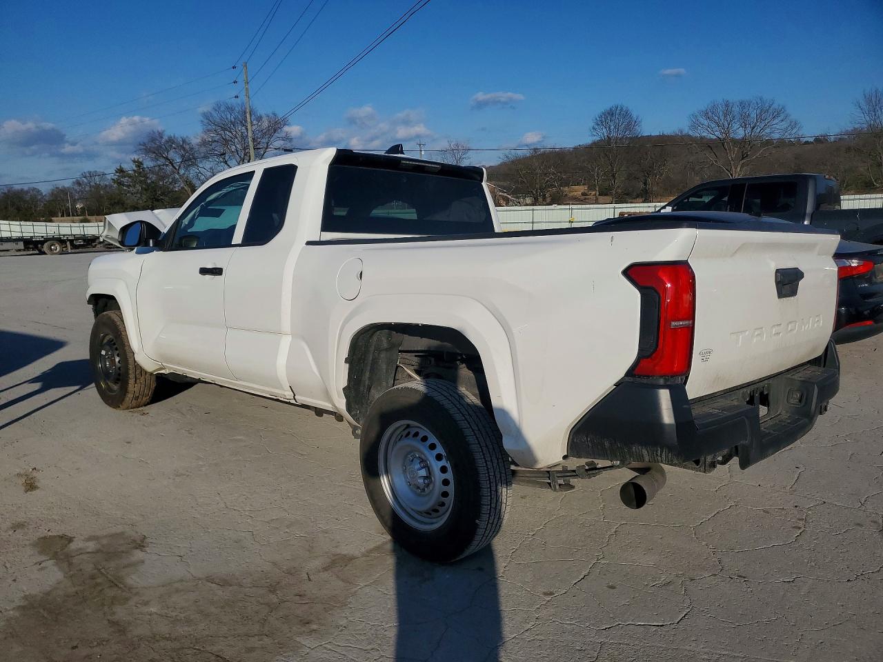 2024 TOYOTA TACOMA XTRACAB photo 2